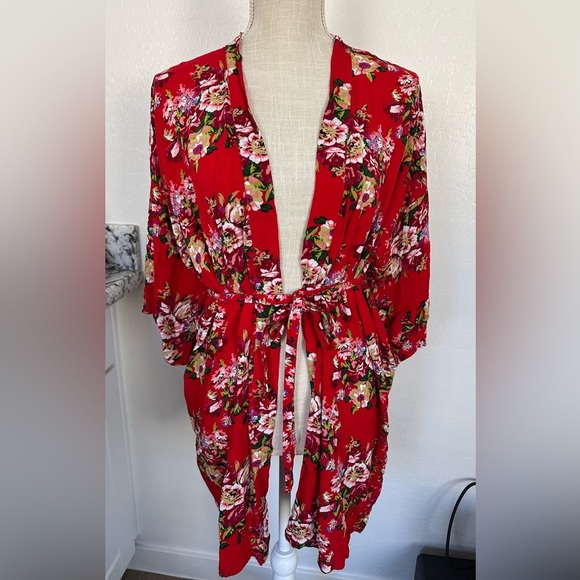 Floral Red Kimono Robe - Picture 4 of 10